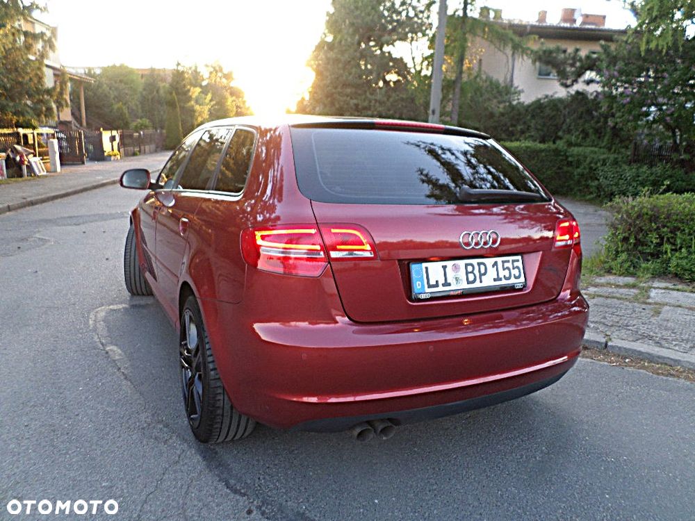 Audi A3 Sportback 2.0 TDI DPF S line Sportpaket - 4