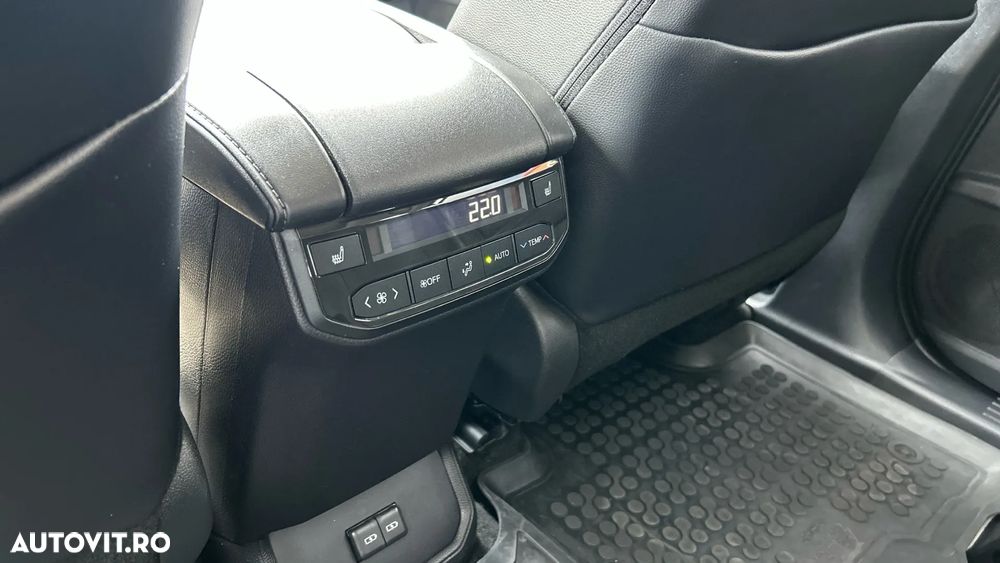 Toyota Highlander 2.5 L Dynamic Force 248CP Luxury Metallic - 11