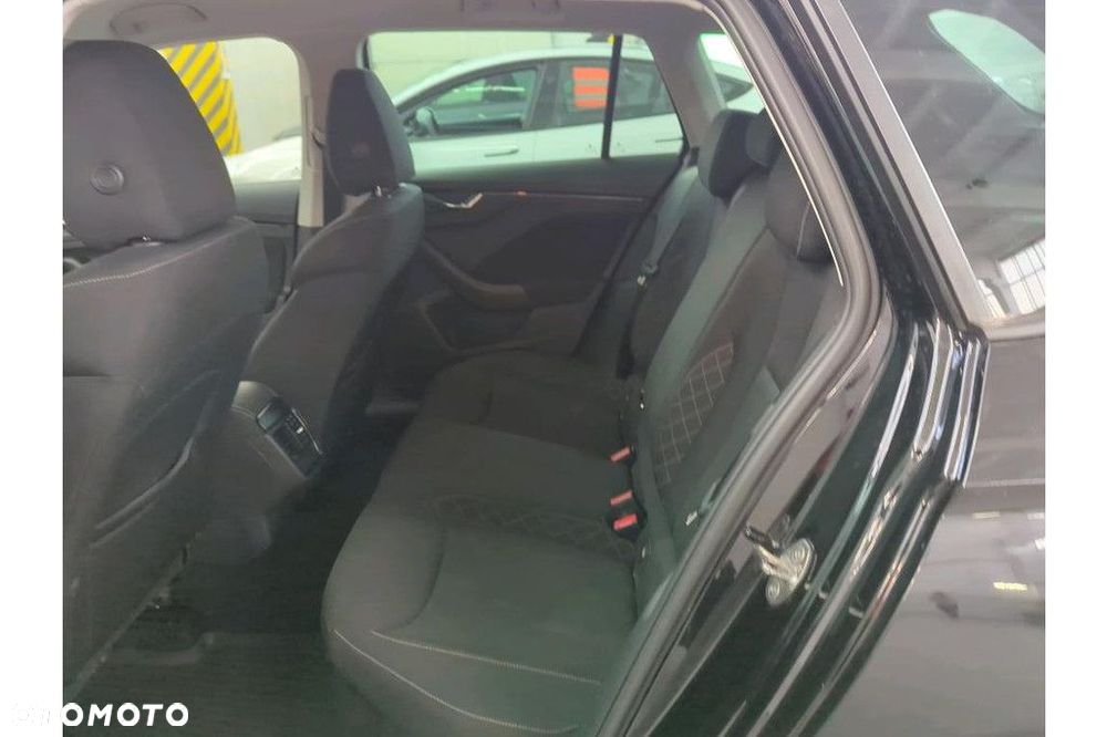 Skoda Kamiq 1.0 TSI Ambition - 8