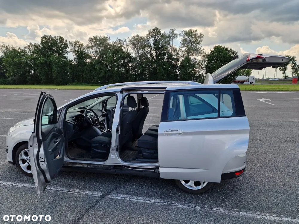 Ford Grand C-MAX - 5