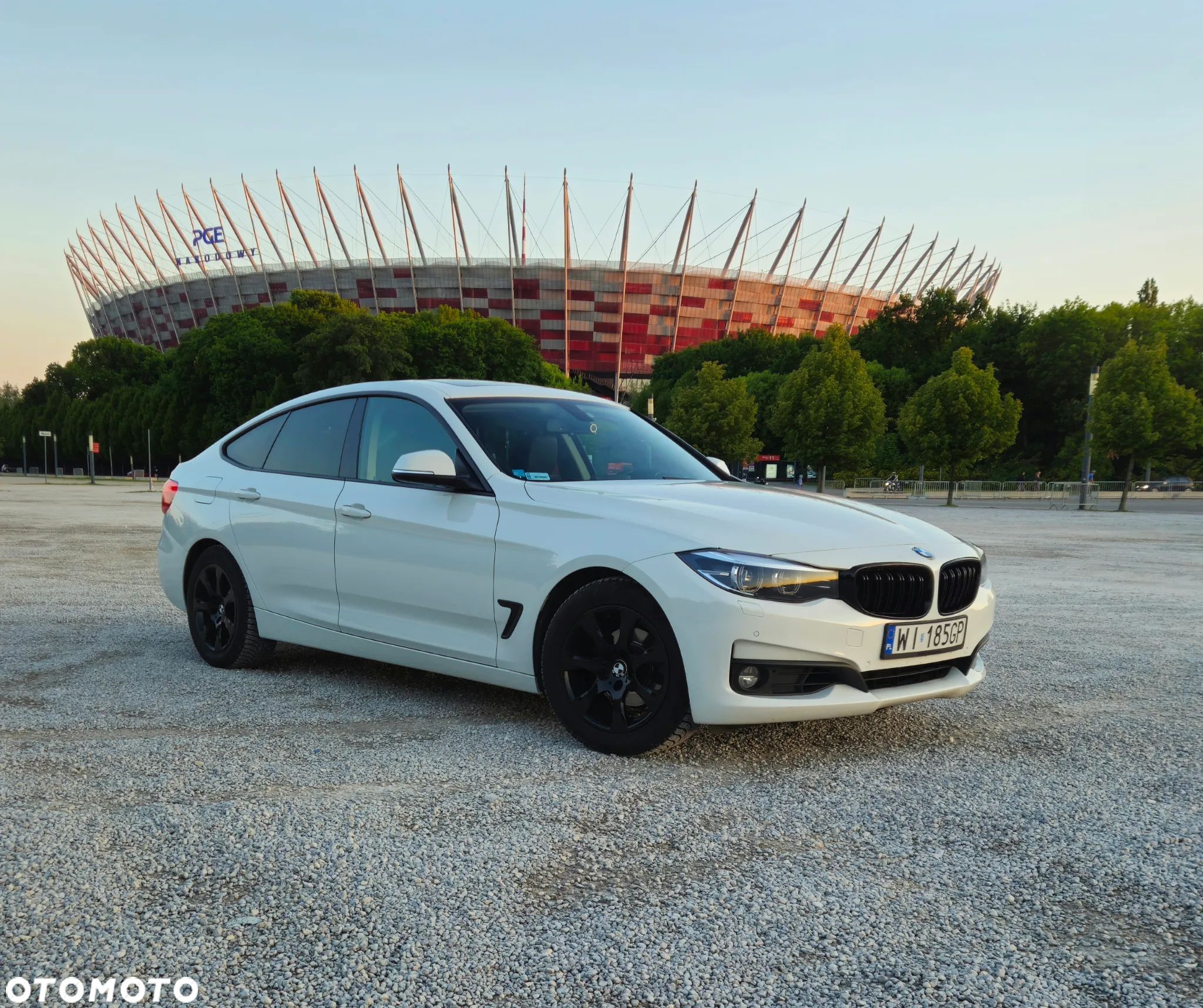 BMW 3GT 320i - 1