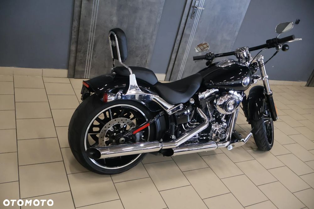 Harley-Davidson FXSB Breakout - 13