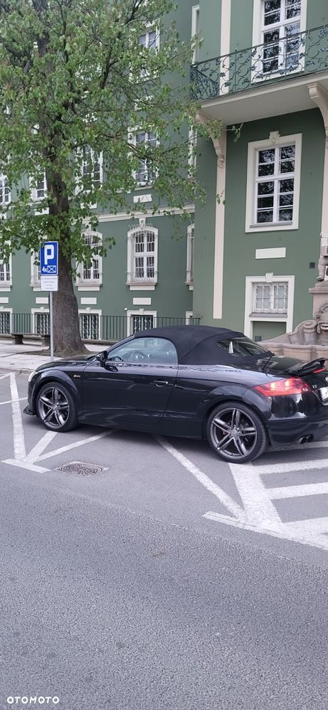 Audi TT Roadster - 2