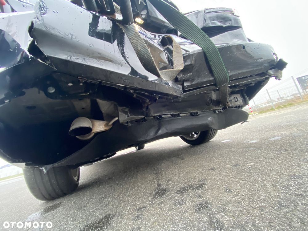 Skoda Superb 2.0 TDI DSG Ambition - 19