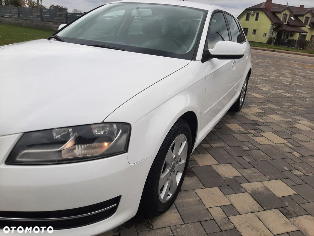 Audi A3 Sportback 1.6 Ambition - 14