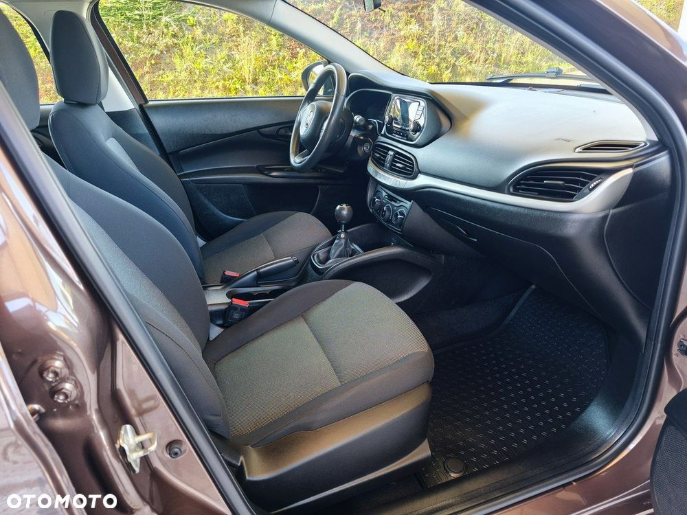Fiat Tipo 1.4 16V Easy EU6d - 24