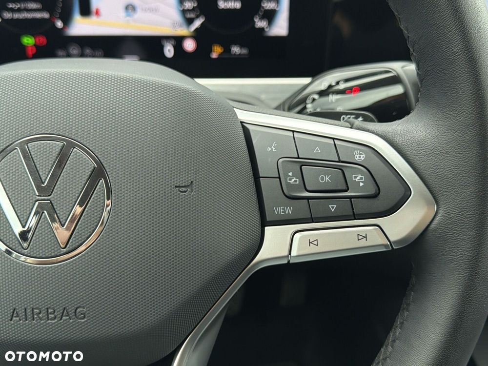 Volkswagen Passat - 18