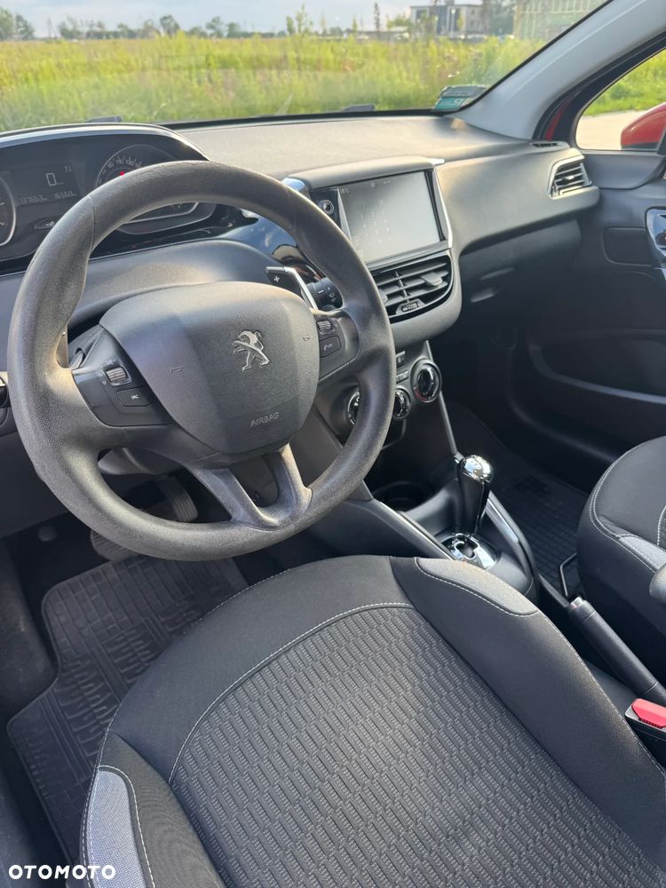 Peugeot 208 1.2 PureTech Active S&S ETG5 - 4