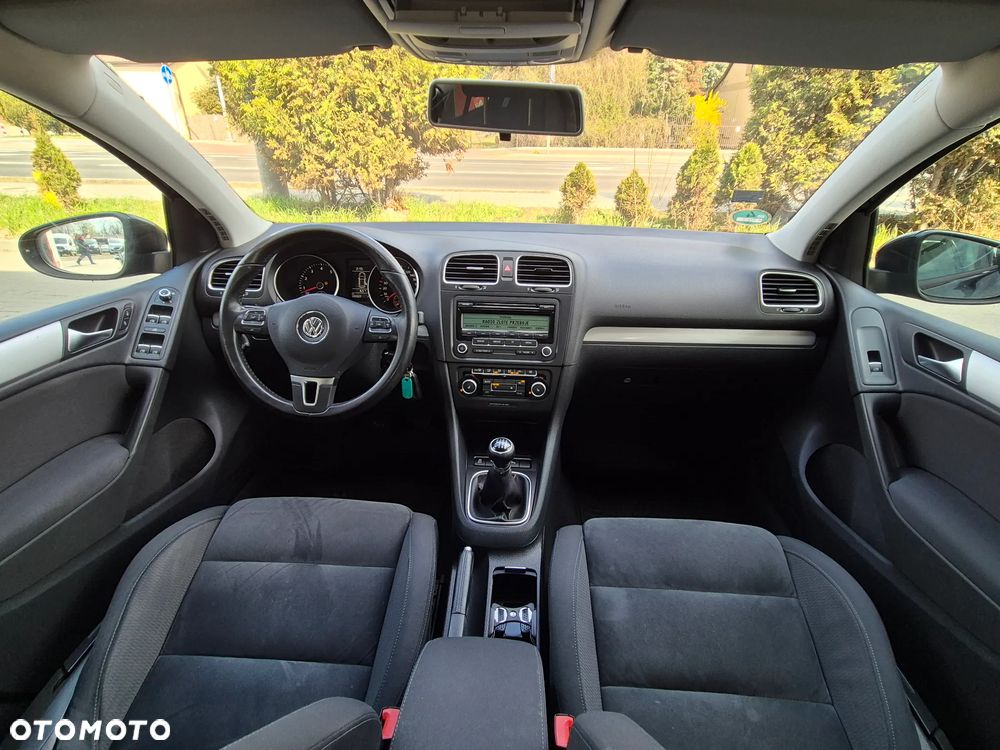 Volkswagen Golf 1.4 TSI BMT Comfortline - 30