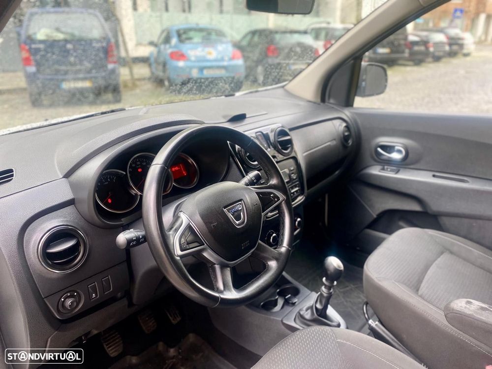 Dacia Lodgy 1.5 Blue dCi Comfort 7L - 13