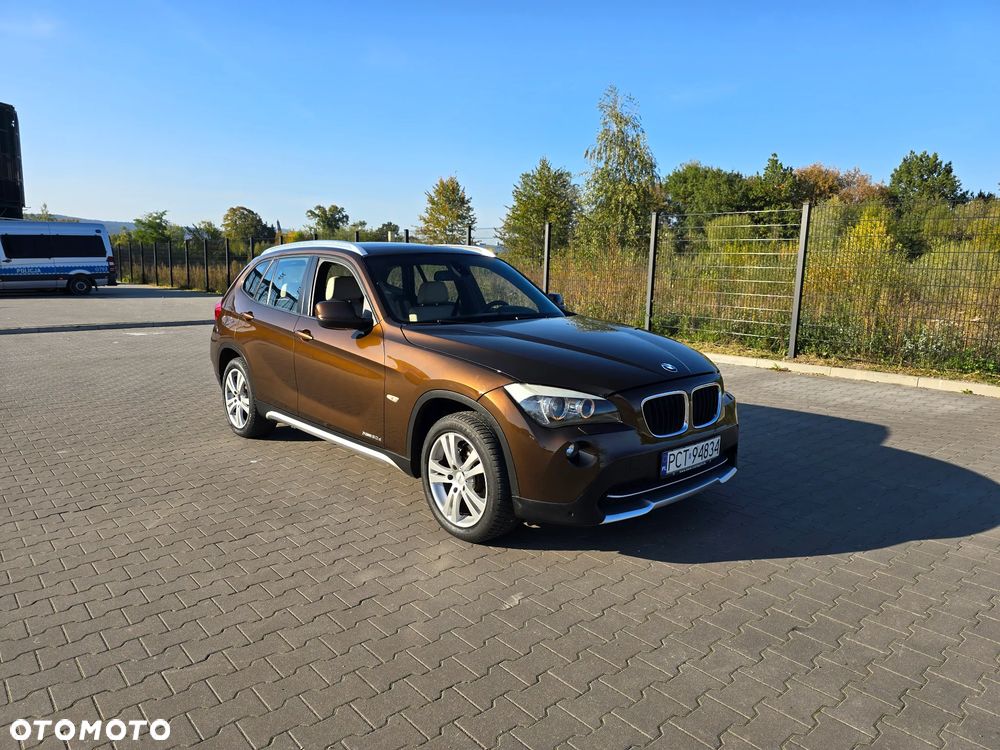 BMW X1 xDrive20d - 8