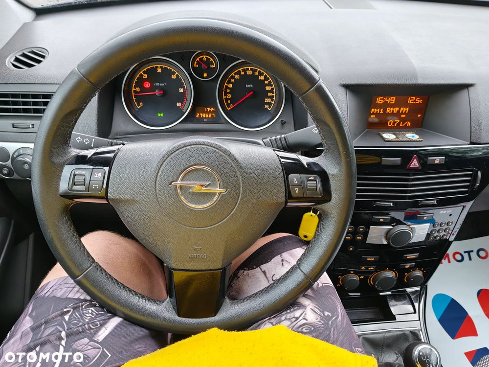 Opel Astra 1.7 CDTI Sport - 23