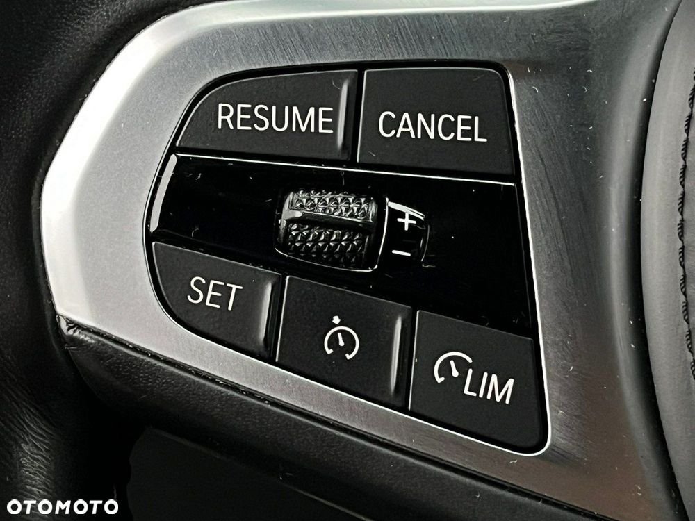 BMW Seria 3 330e PHEV xDrive M Sport - 21