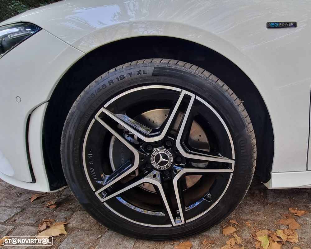 Mercedes-Benz CLA 250 e Shooting Brake AMG Line - 25