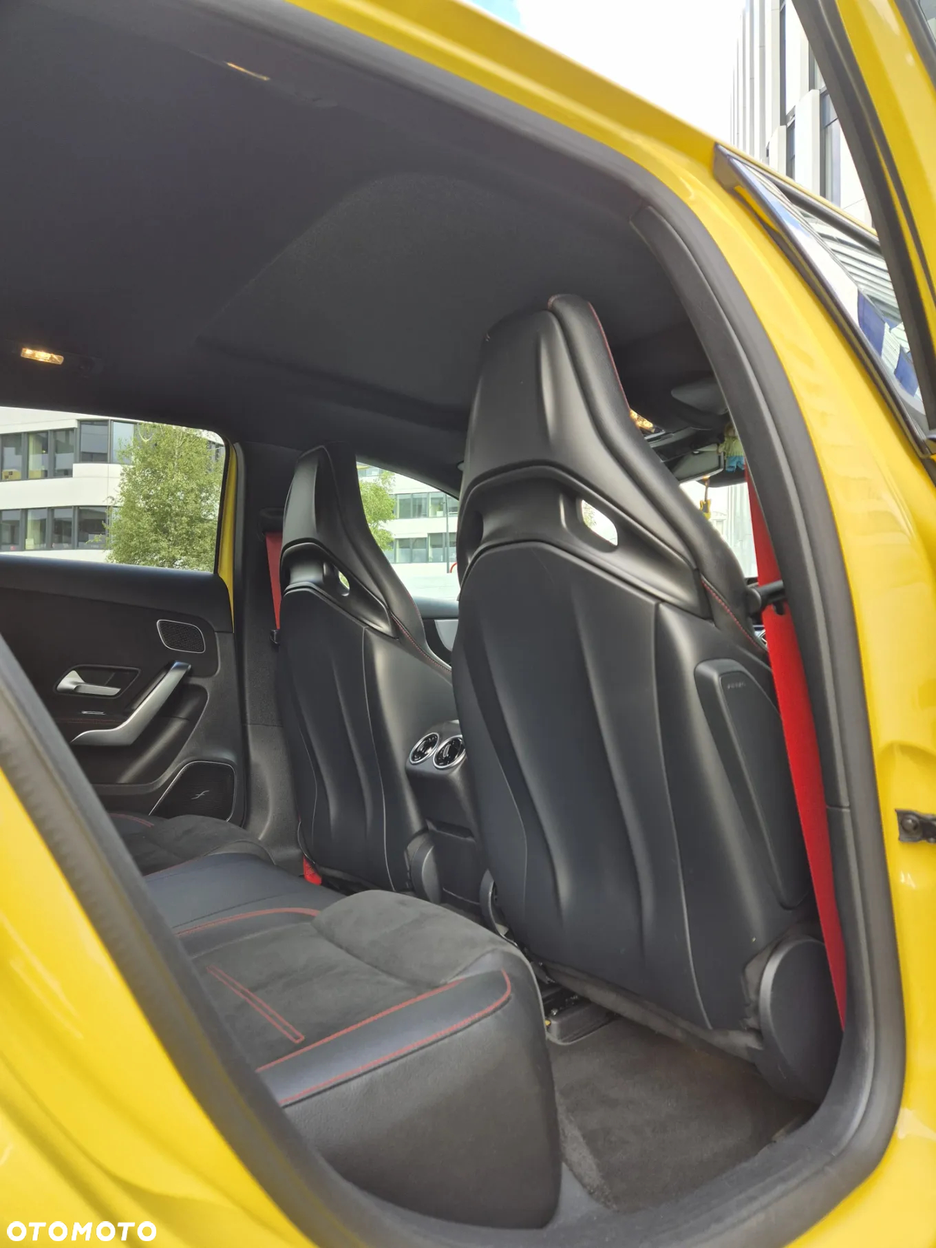 Mercedes-Benz Klasa A 35 AMG 4-Matic 7G-DCT - 24