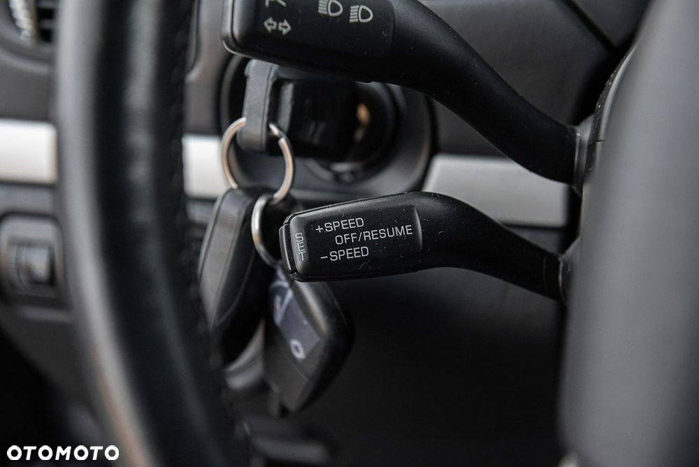 Porsche Cayenne Turbo Tiptronic S - 24