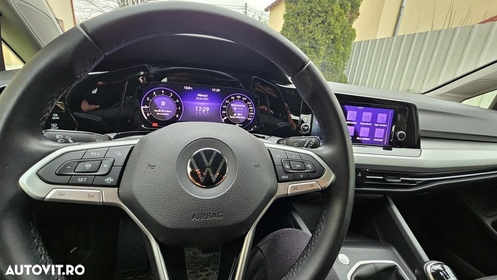 Volkswagen T-Roc - 21