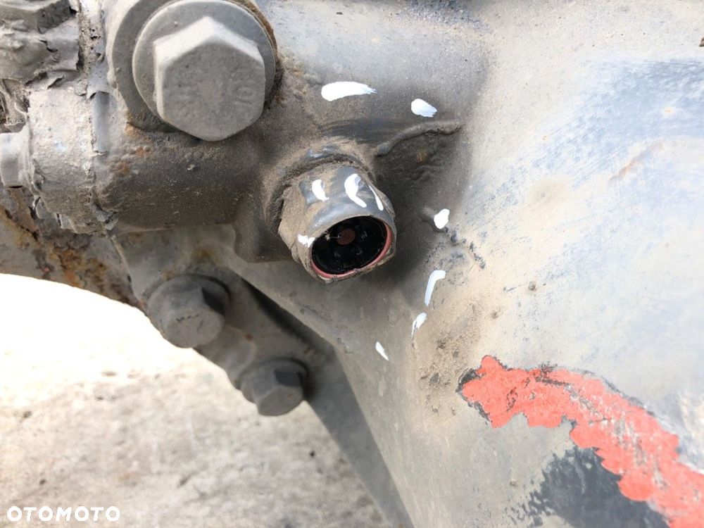 MOST DYFER TYŁ  DAF XF 2012 - 2022 FT 460 340 kW [462 KM] 4x2 2012 - 9