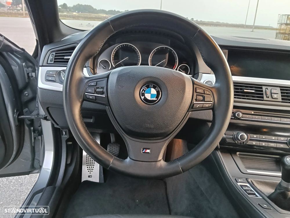 BMW 525 d Pack M - 13