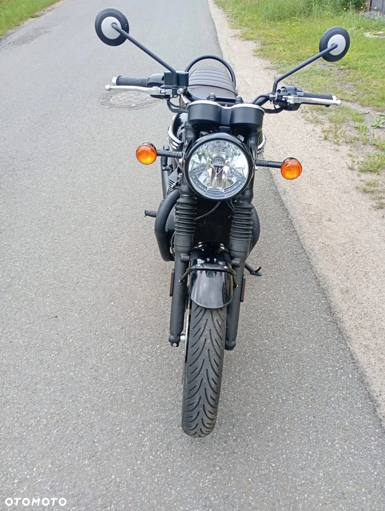 Triumph Bonneville - 5