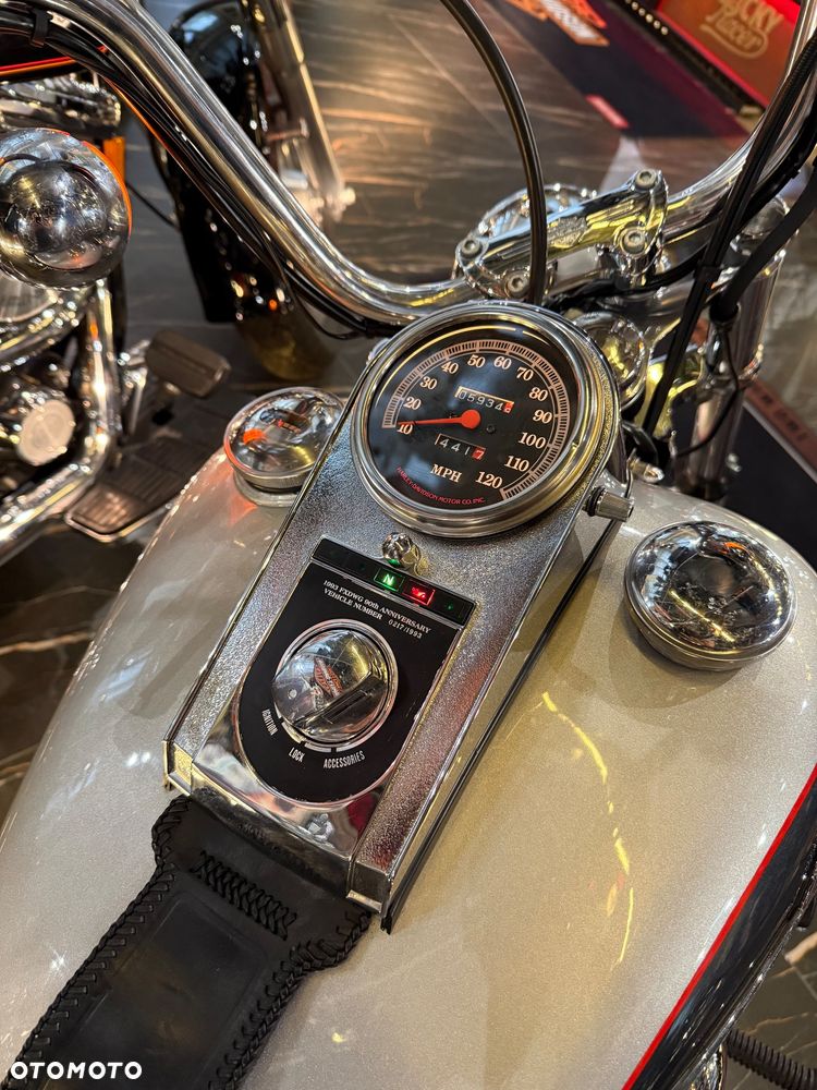 Harley-Davidson Dyna - 8