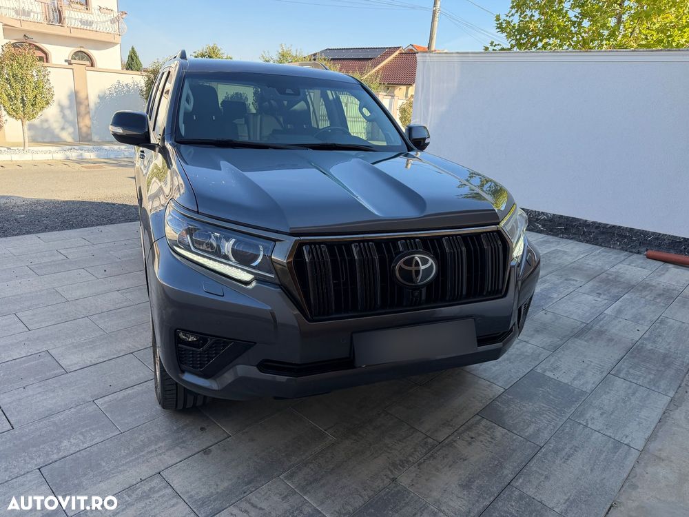 Toyota Land Cruiser - 3
