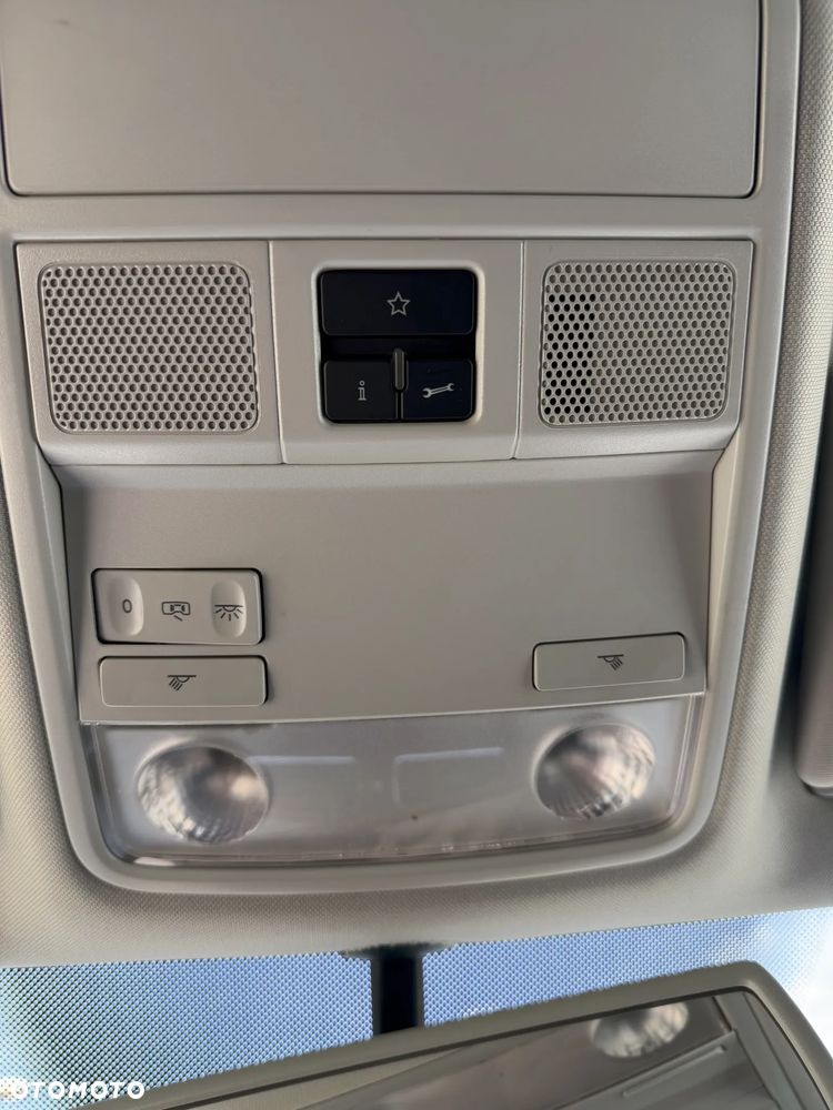 Volkswagen Golf - 17