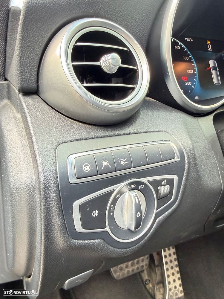 Mercedes-Benz C 220 d 4Matic Station 9G-TRONIC AMG Line - 12