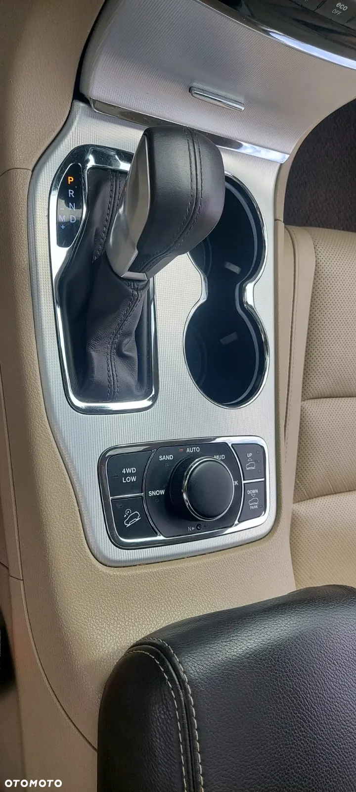 Jeep Grand Cherokee 5.7 V8 HEMI 4WD Automatik Summit - 13