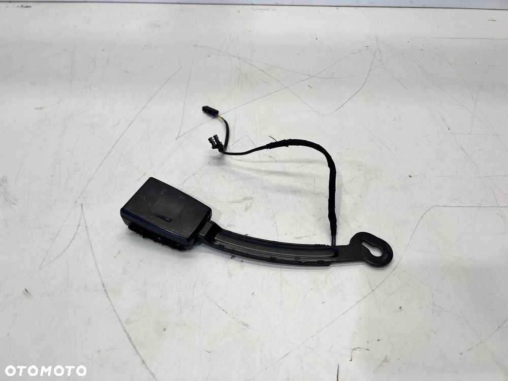 ZAPINKA PASA LEWA AUDI A3 8V 8V0857755G - 3