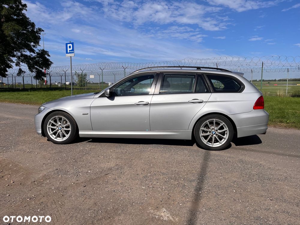 BMW Seria 3 318i - 19