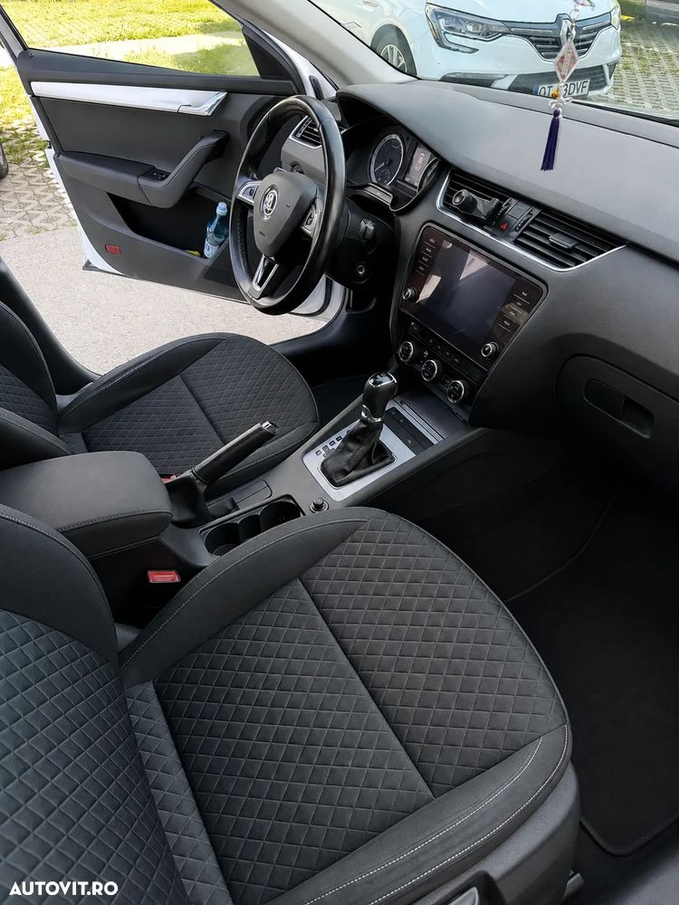 Skoda Octavia 1.6 TDI DSG Ambition - 9