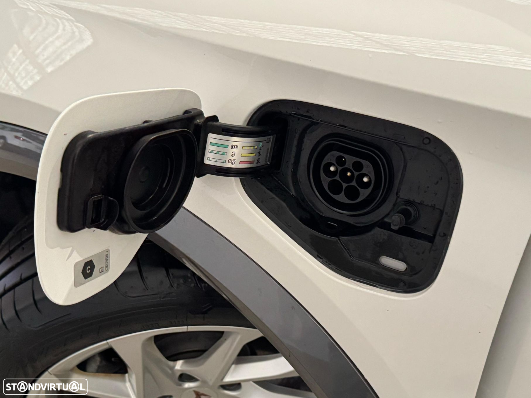 Cupra Formentor 1.4 e-Hybrid Plus DSG - 13
