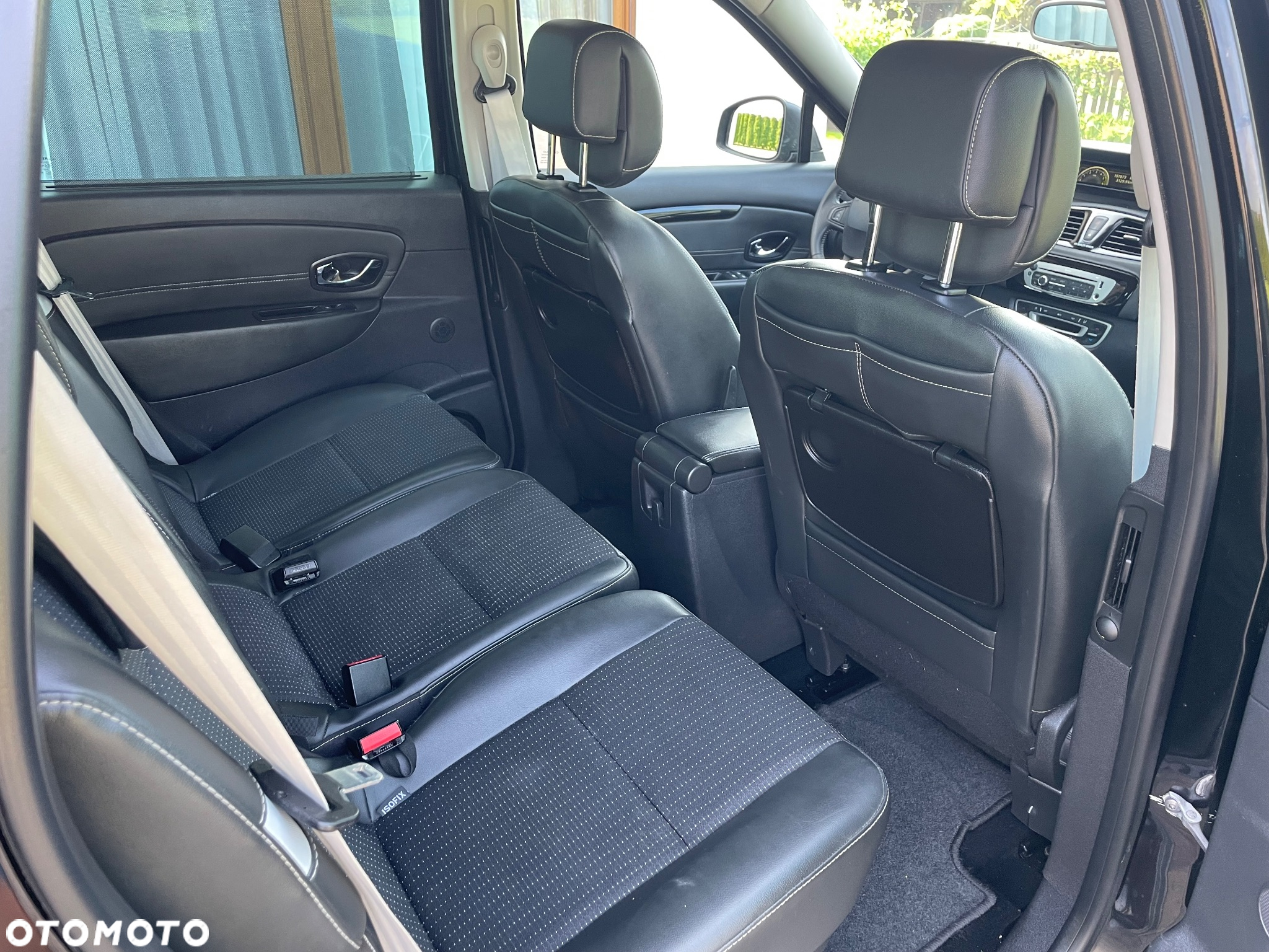 Renault Scenic dCi 110 Xmod Paris - 16