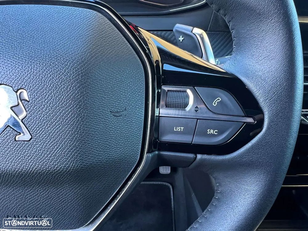 Peugeot 2008 PureTech 130 EAT8 Allure - 26