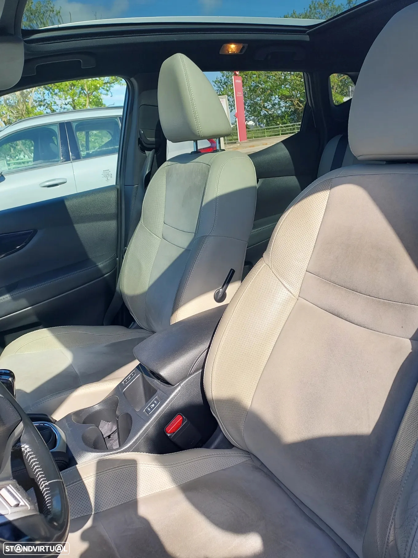 Nissan Qashqai 1.6 dCi Tekna J19+Alcantara - 10