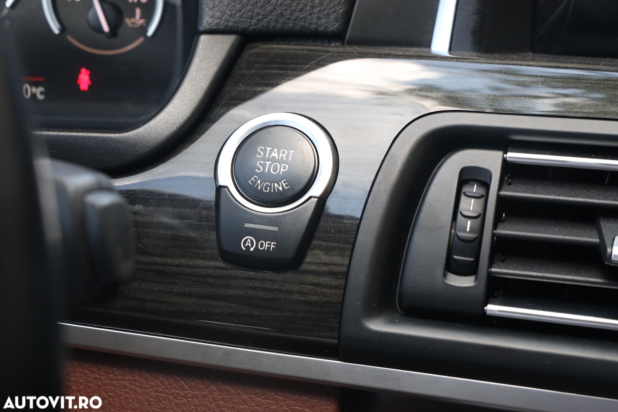 BMW Seria 5 520i Touring Aut. Luxury Line - 25