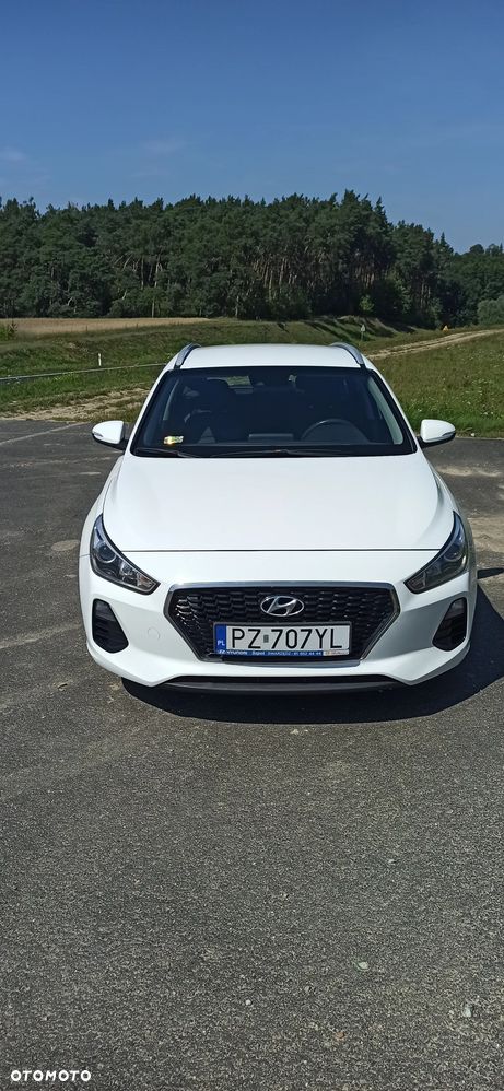 Hyundai i30 1.6 D Classic + - 7