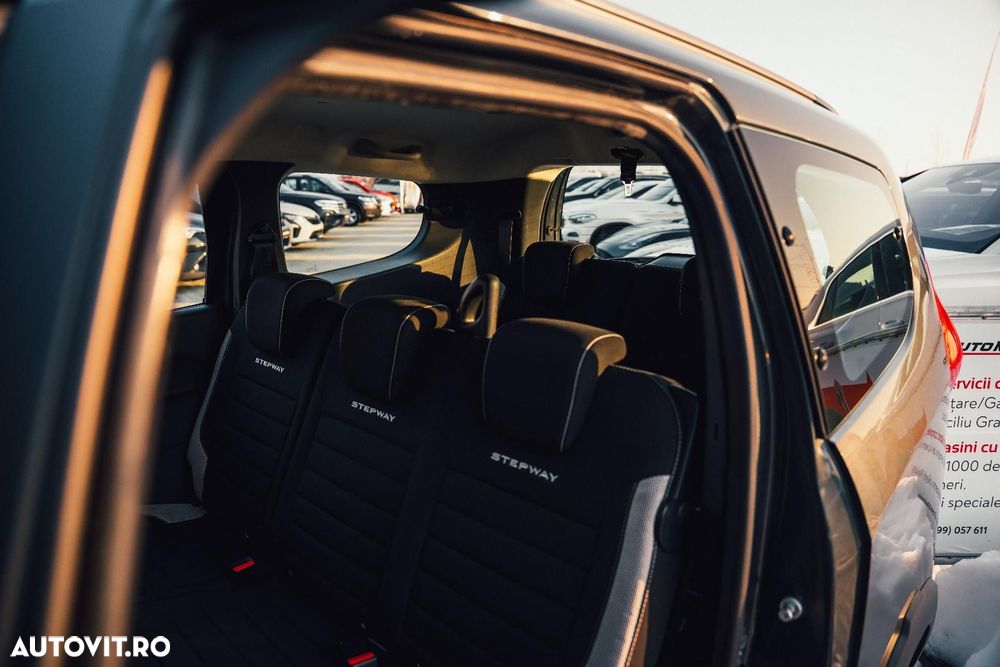 Dacia Lodgy 1.5 Blue dCi Stepway - 8