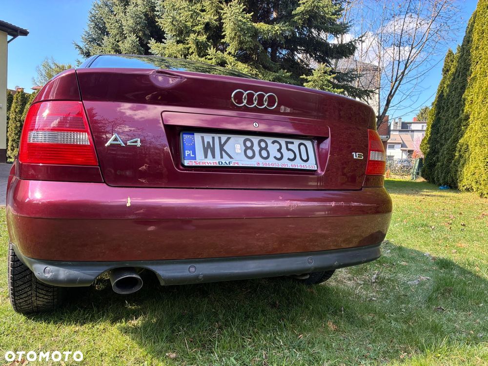 Audi A4 Limousine 1.6 - 15