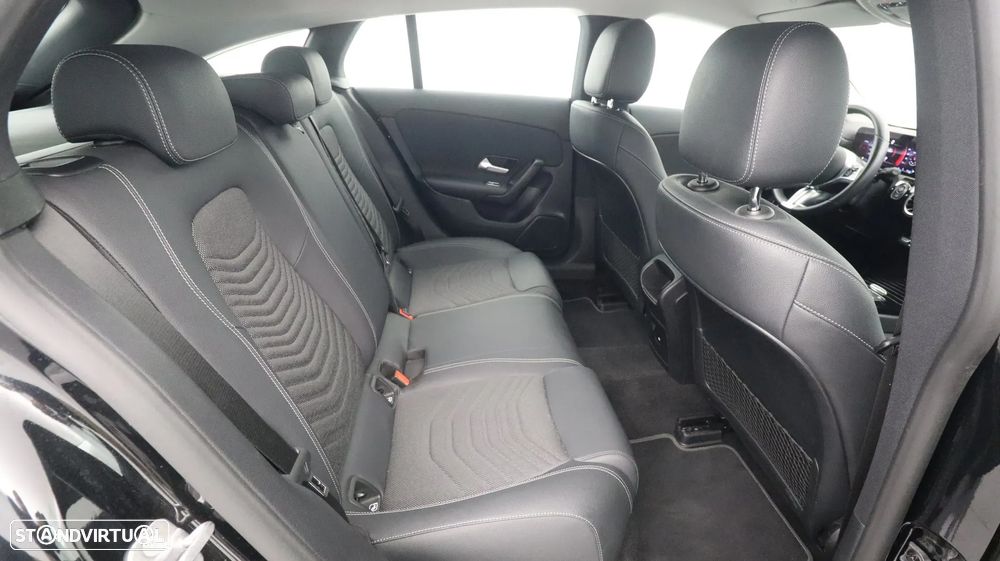 Mercedes-Benz CLA 180 d Shooting Brake Progressive Aut. - 24