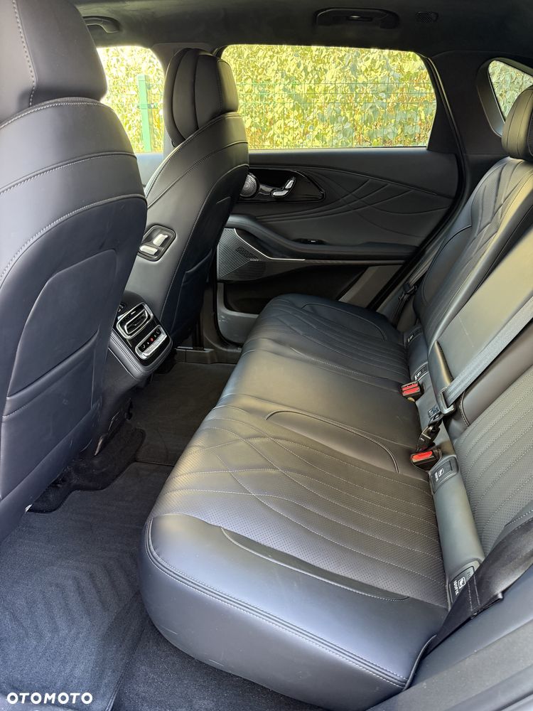Omoda 9 1.5 Super Hybrid Exclusive AWD - 11