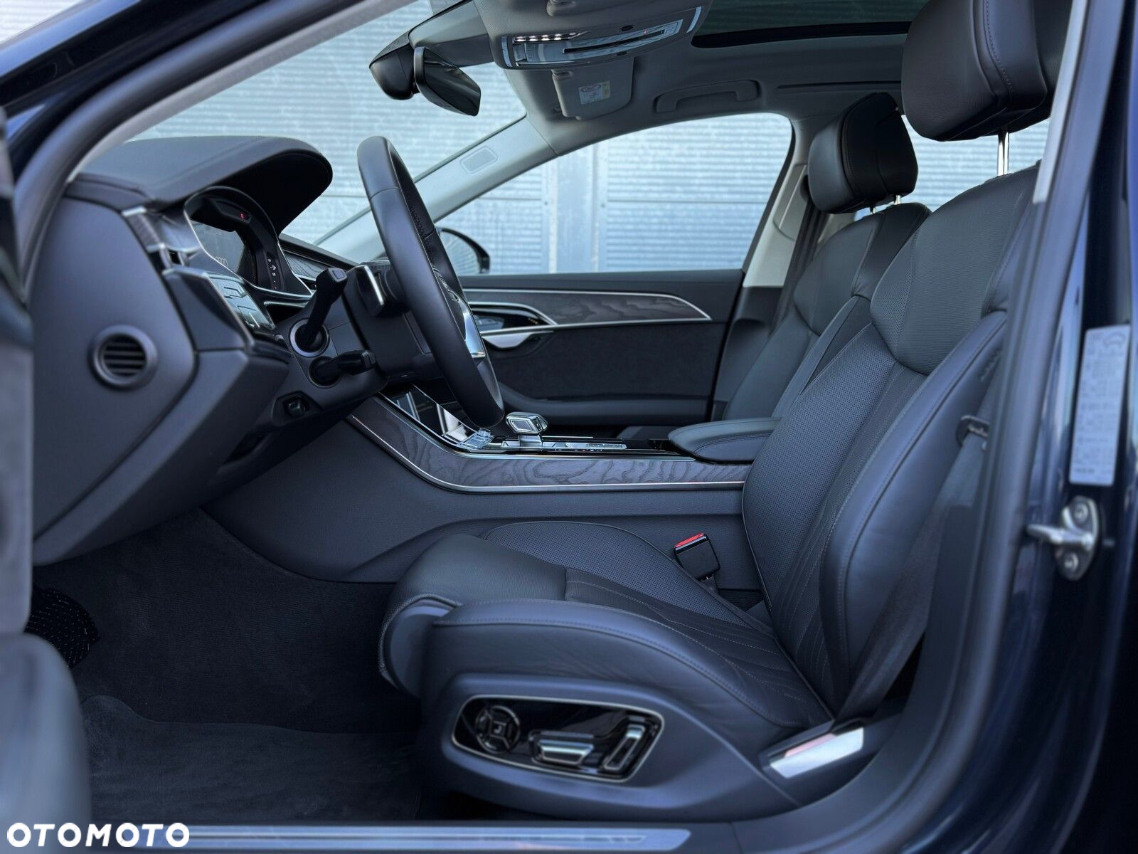 Audi A8 - 30