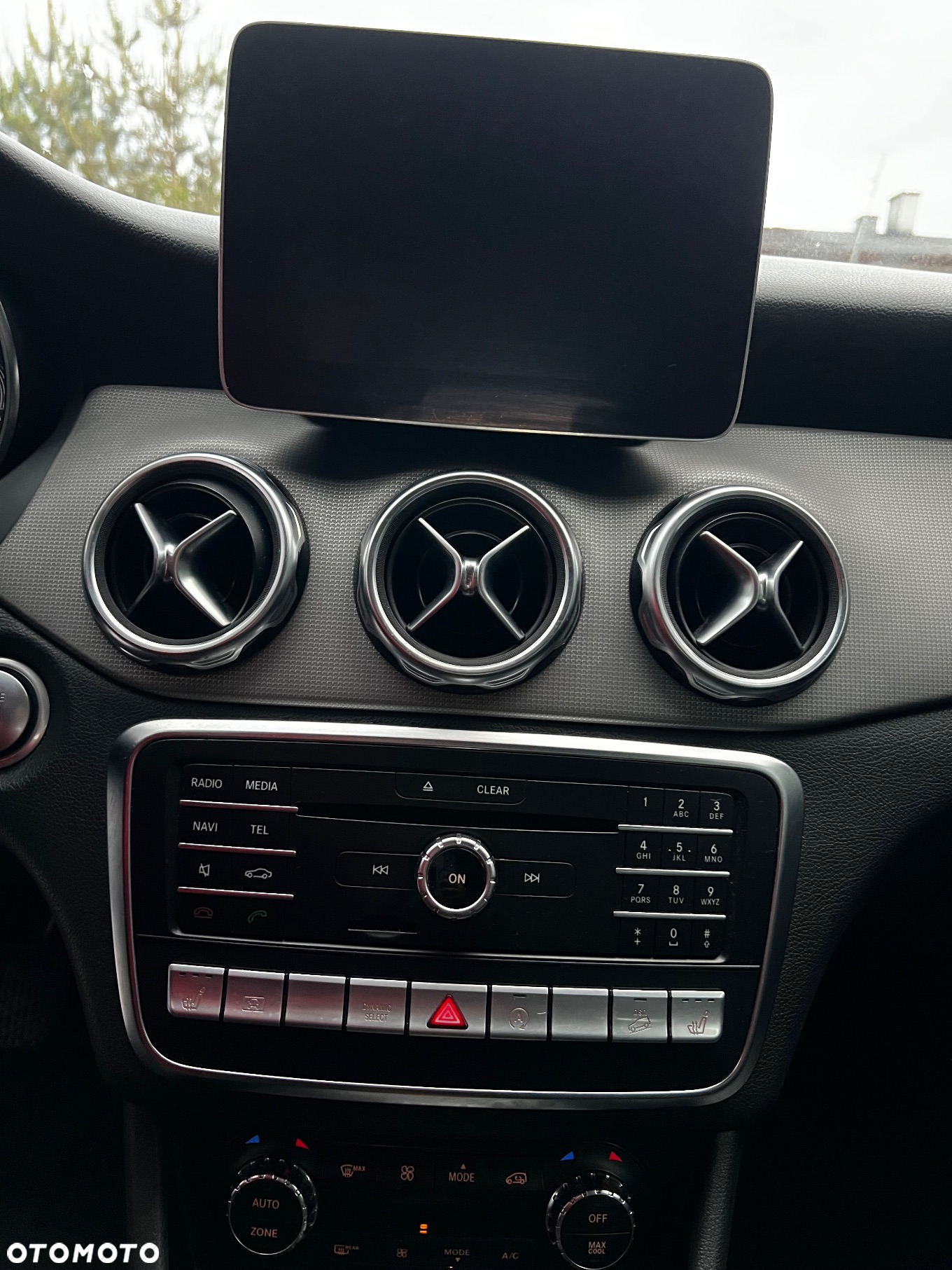 Mercedes-Benz GLA 250 4Matic 7G-DCT UrbanStyle Edition - 15