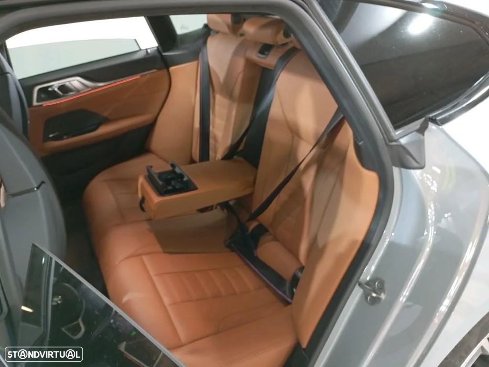 BMW M440 i xDrive - 9