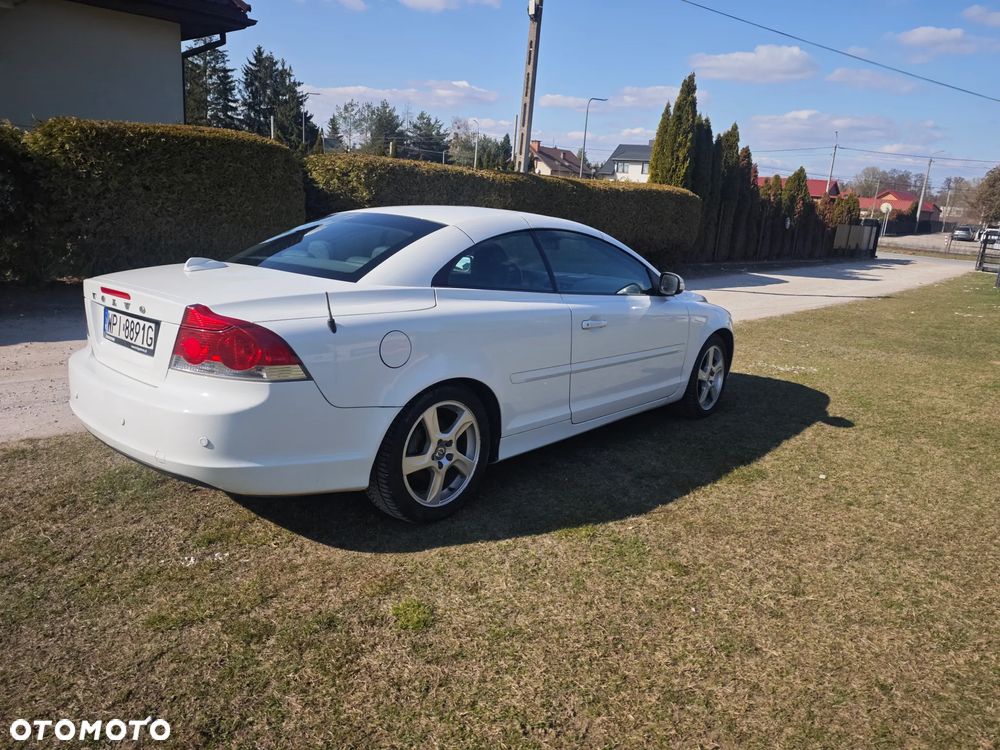 Volvo C70 2.0D Momentum - 16