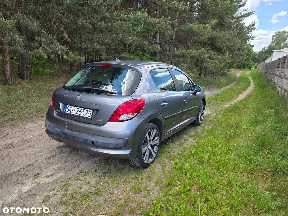 Peugeot 207 - 2