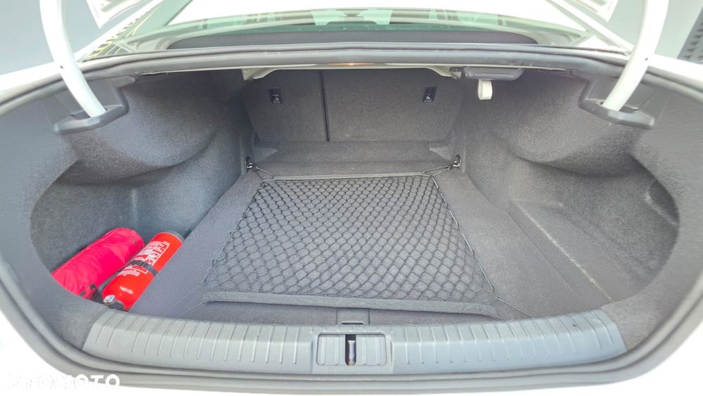 Volkswagen Passat 2.0 TDI EVO Essence - 15