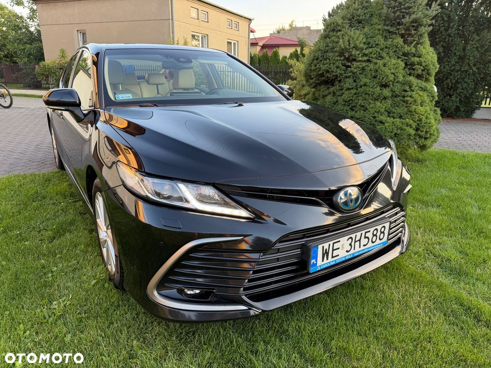 Toyota Camry - 2