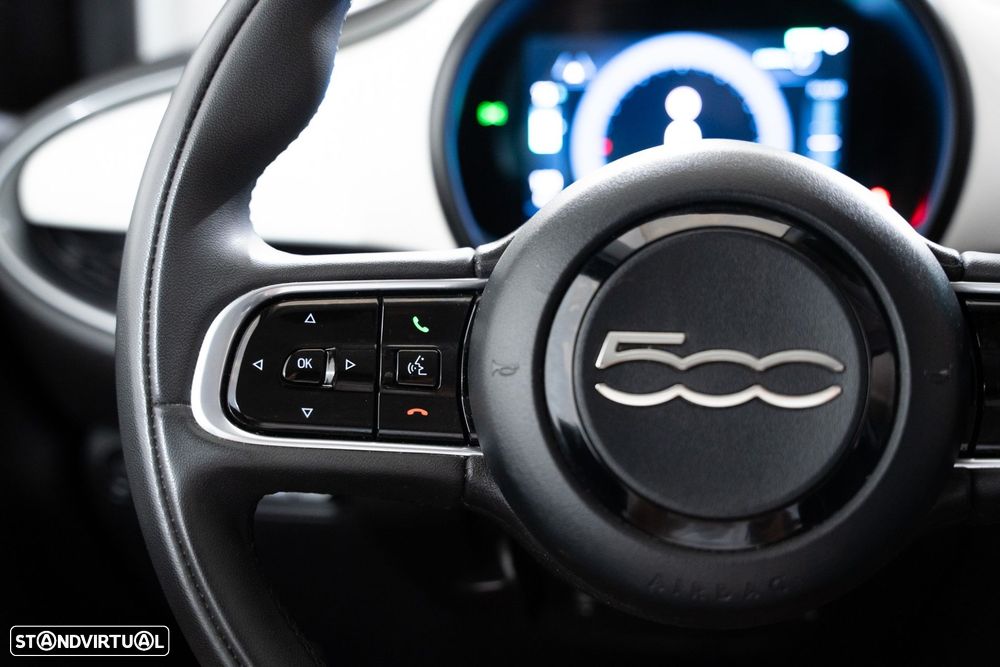 Fiat 500e Action - 23